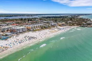 1129 Seaside Dr, Sarasota, FL 34242 - Photo 43