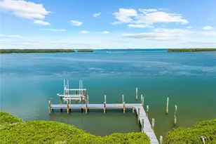 757 Hideaway Bay Dr, Longboat Key, FL 34228 - Photo 5