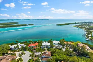757 Hideaway Bay Dr, Longboat Key, FL 34228 - Photo 5