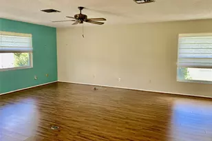 7302 9th Ave W, Bradenton, FL 34209 - Photo 5