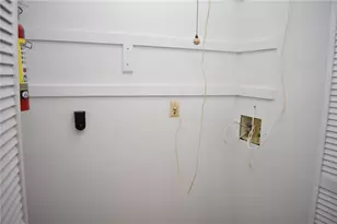 1206 58th St W, Bradenton, FL 34209 - Photo 9