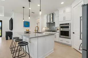 18881 Daybreak Dr, Venice, FL 34293 - Photo 9