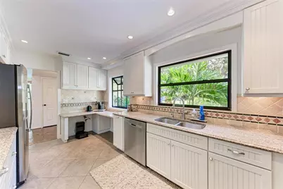 6910 Arbor Oaks Court, Bradenton, FL 34209 - Photo 17