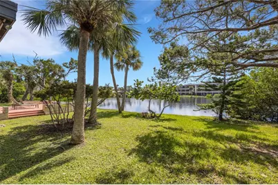 62 Sandy Hook Road S, Sarasota, FL 34242 - Photo 37