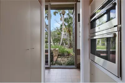 62 Sandy Hook Road S, Sarasota, FL 34242 - Photo 13