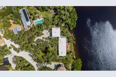 62 Sandy Hook Road S, Sarasota, FL 34242 - Photo 3