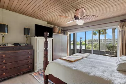 62 Sandy Hook Road S, Sarasota, FL 34242 - Photo 15