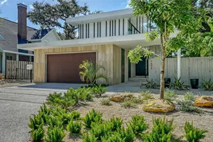 1642 Bahia Vista St, Sarasota, FL 34239 - Photo 5