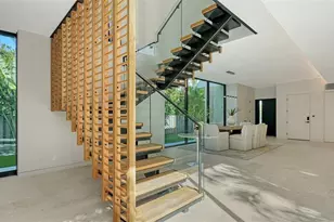 1642 Bahia Vista St, Sarasota, FL 34239 - Photo 27