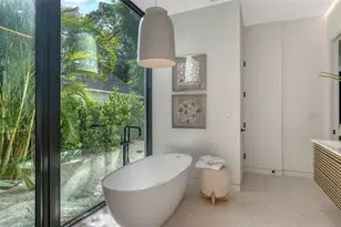 1642 Bahia Vista St, Sarasota, FL 34239 - Photo 75