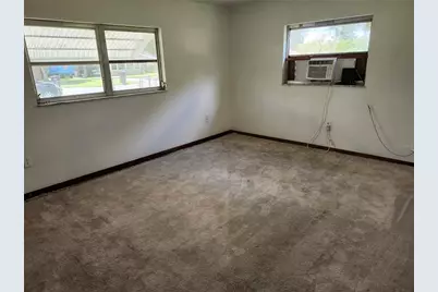 411 31st Avenue E, Bradenton, FL 34208 - Photo 9