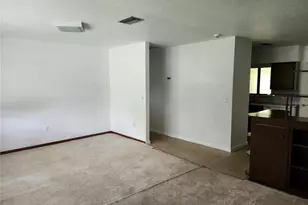 411 31st Ave E, Bradenton, FL 34208 - Photo 5