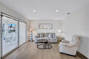 185 Vista Hermosa Cir, Sarasota, FL 34242 - Photo 7