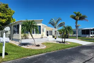 15 N Botany Bay Cir, Englewood, FL 34223 - Photo 3