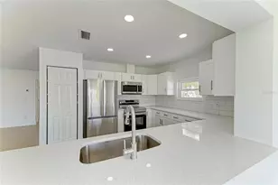 4412 Dolphin Ln, Palmetto, FL 34221 - Photo 17