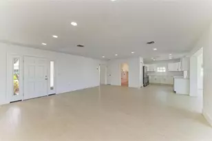 4412 Dolphin Ln, Palmetto, FL 34221 - Photo 9