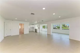 4412 Dolphin Ln, Palmetto, FL 34221 - Photo 9