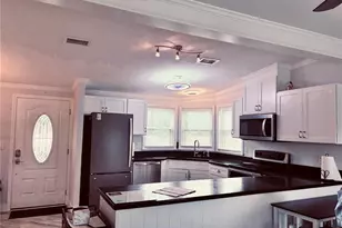 5707 45th St E, Bradenton, FL 34203 - Photo 3