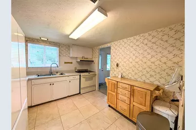 2303 Sunset Drive #H7, Bradenton, FL 34207 - Photo 3