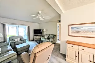2303 Sunset Dr, Bradenton, FL 34207 - Photo 7