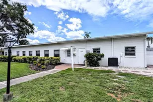 2303 Sunset Dr, Bradenton, FL 34207 - Photo 33