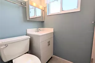 2303 Sunset Dr, Bradenton, FL 34207 - Photo 19