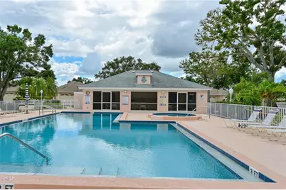 4705 Sand Trap Street Circle E #105, Bradenton, FL 34203 - Photo 5