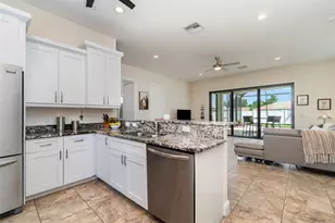 3137 SE 8th Ave, Cape Coral, FL 33904 - Photo 7