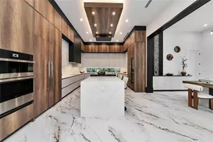 2375 Floyd St, Sarasota, FL 34239 - Photo 5