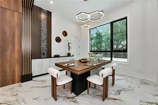 2375 Floyd St, Sarasota, FL 34239 - Photo 13