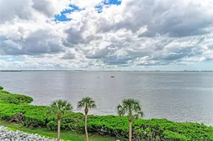 4557 Bay Club Dr, Bradenton, FL 34210 - Photo 49