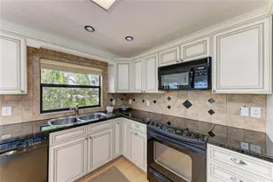 4557 Bay Club Dr, Bradenton, FL 34210 - Photo 27