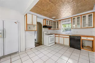 747 42nd St, Sarasota, FL 34234 - Photo 19