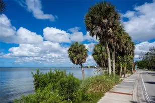 747 42nd St, Sarasota, FL 34234 - Photo 43