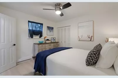 407 Ohio Place, Sarasota, FL 34236 - Photo 11