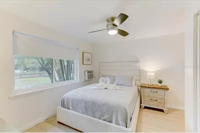 407 Ohio Place, Sarasota, FL 34236 - Photo 5