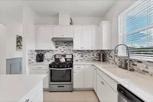 10661 Spring Tide Wy, Parrish, FL 34219 - Photo 13