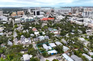 1685 6th St, Sarasota, FL 34236 - Photo 43