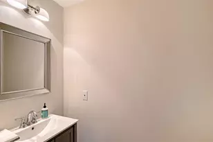 1685 6th St, Sarasota, FL 34236 - Photo 29