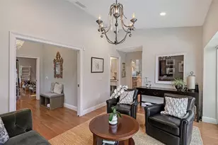 1685 6th St, Sarasota, FL 34236 - Photo 17