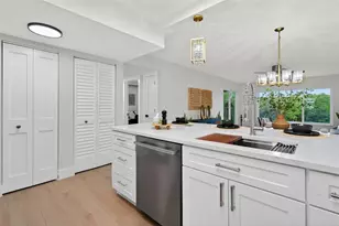 4540 Gulf of Mexico Dr, Longboat Key, FL 34228 - Photo 15