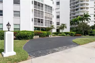 435 S Gulfstream Ave, Sarasota, FL 34236 - Photo 51