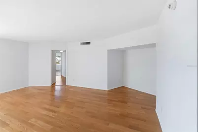 435 S Gulfstream Avenue #403, Sarasota, FL 34236 - Photo 13