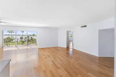 435 S Gulfstream Avenue #403, Sarasota, FL 34236 - Photo 5