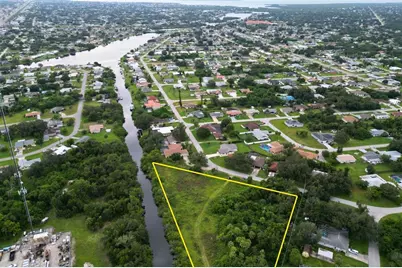 2120 Broad Ranch Drive, Port Charlotte, FL 33948 - Photo 3