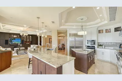 464 Golden Gate Point #702, Sarasota, FL 34236 - Photo 9