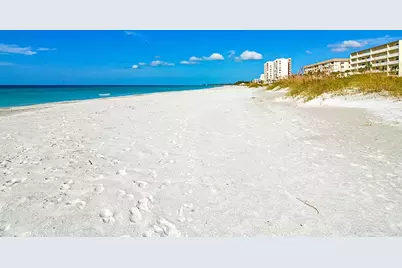 4234 Gulf Of Mexico Drive #E2, Longboat Key, FL 34228 - Photo 33