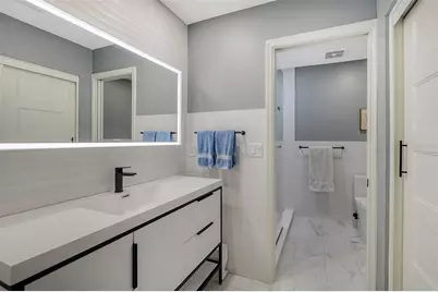 4234 Gulf Of Mexico Drive #E2, Longboat Key, FL 34228 - Photo 19