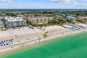 915 Seaside Dr, Sarasota, FL 34242 - Photo 3