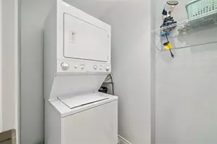 915 Seaside Dr, Sarasota, FL 34242 - Photo 49